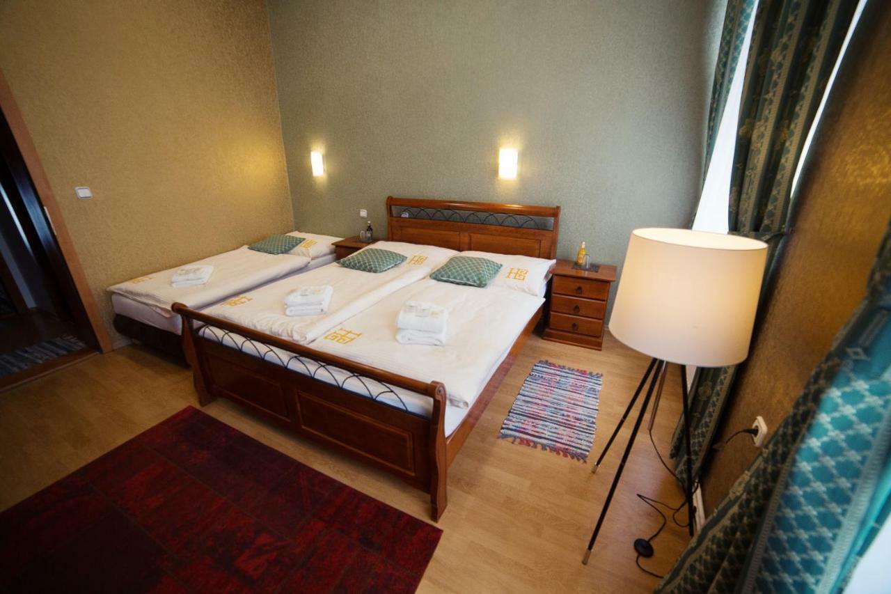 Banská Štiavnica Hotel Bristol מראה חיצוני תמונה